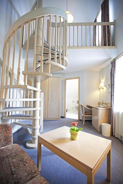 Hotel Hirsch Leonberg Zewnętrze zdjęcie