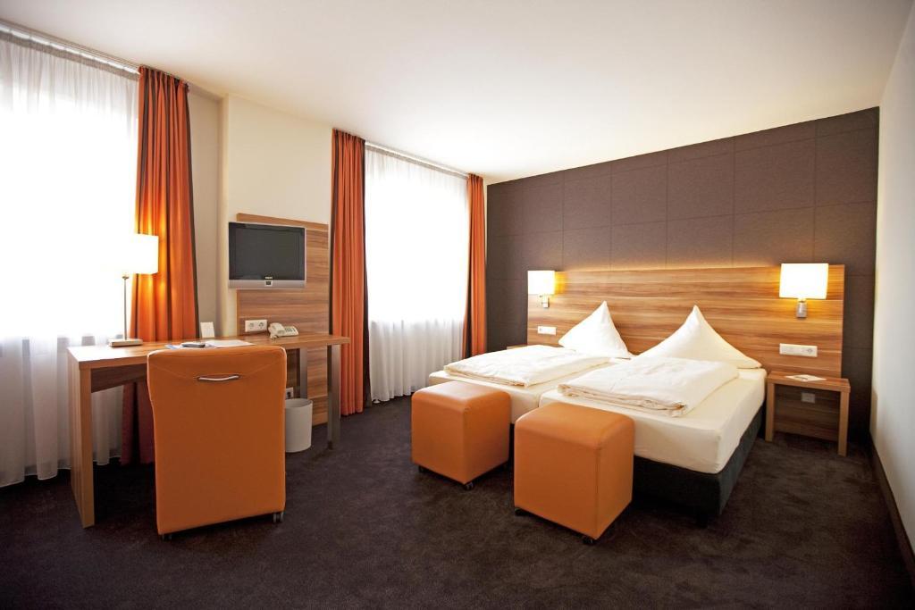 Hotel Hirsch Leonberg Pokój zdjęcie