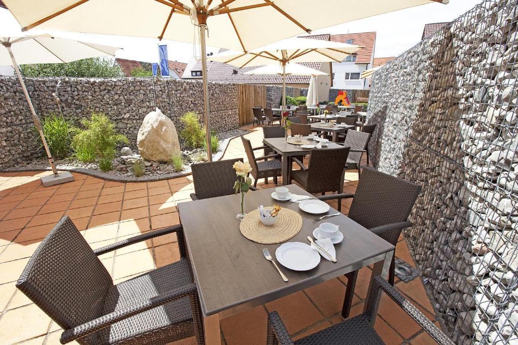 Hotel Hirsch Leonberg Zewnętrze zdjęcie