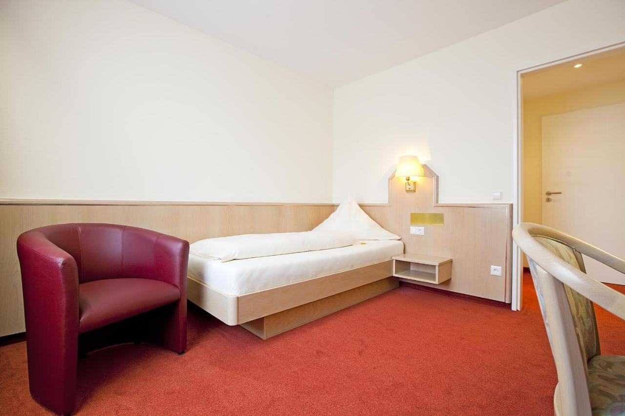 Hotel Hirsch Leonberg Pokój zdjęcie