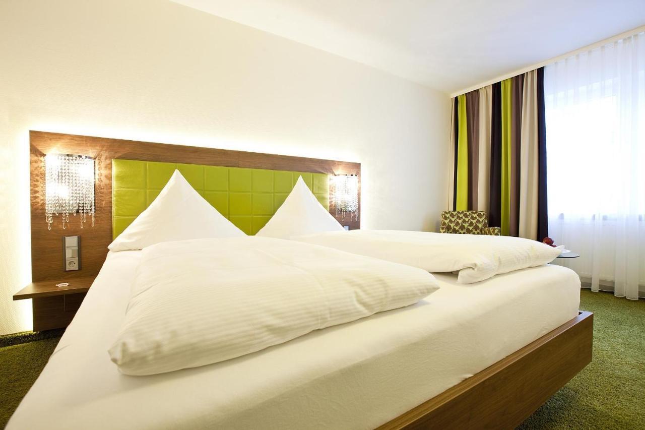 Hotel Hirsch Leonberg Pokój zdjęcie