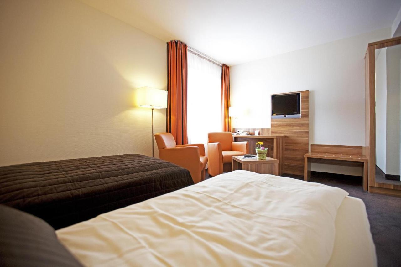 Hotel Hirsch Leonberg Pokój zdjęcie